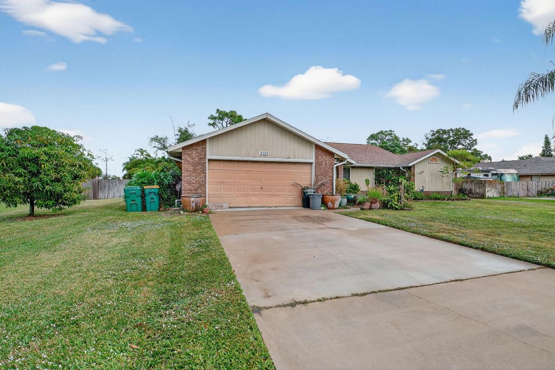 For Sale: $425,000 (4 beds, 2 baths, 2109 Square Feet)