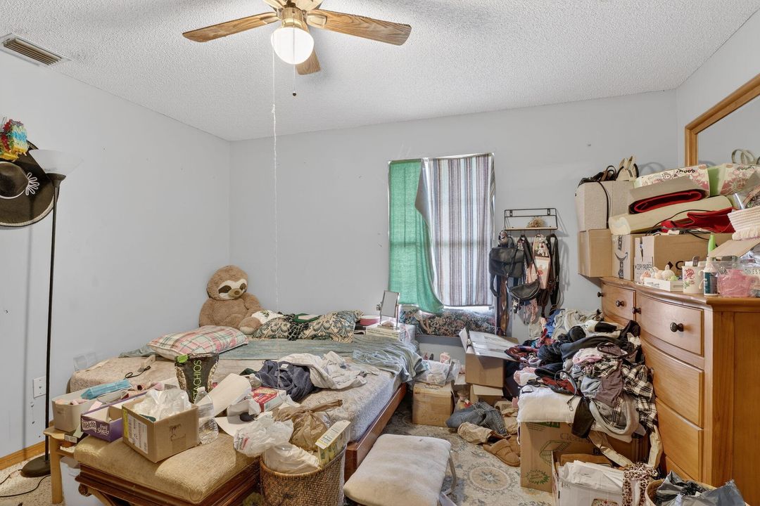 For Sale: $425,000 (4 beds, 2 baths, 2109 Square Feet)