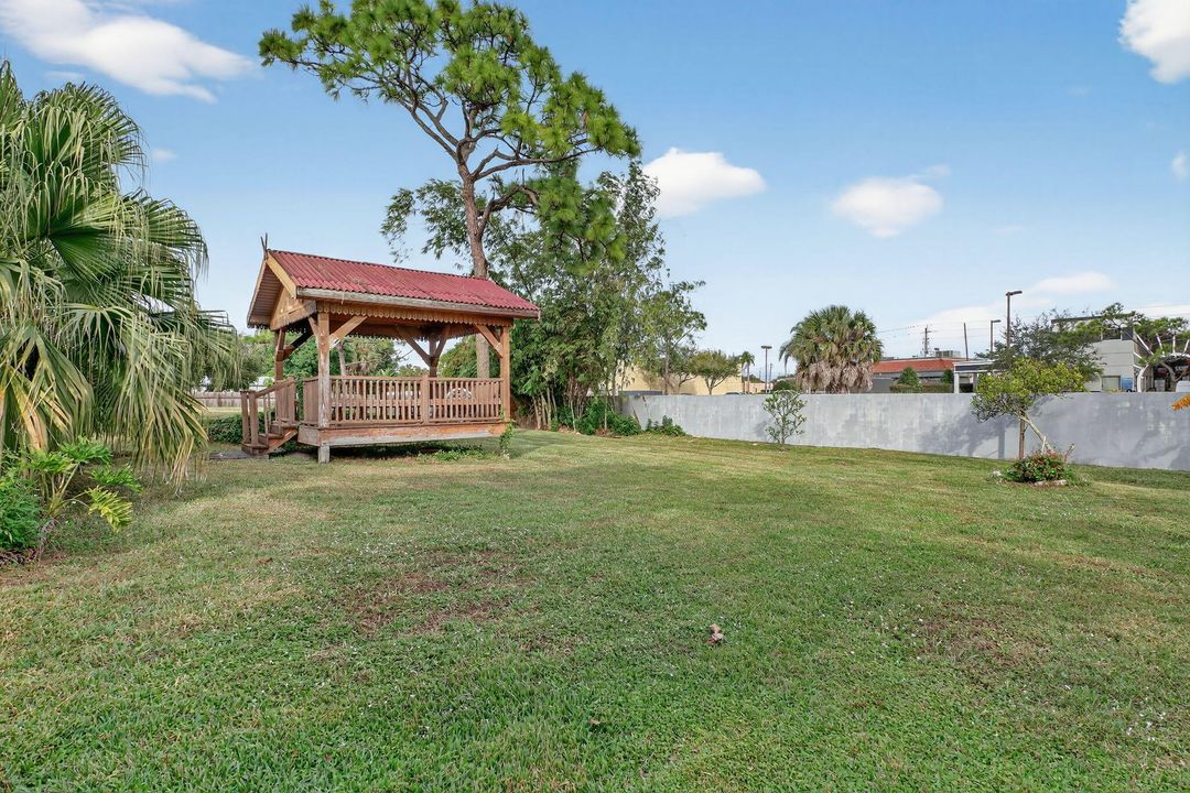 For Sale: $425,000 (4 beds, 2 baths, 2109 Square Feet)