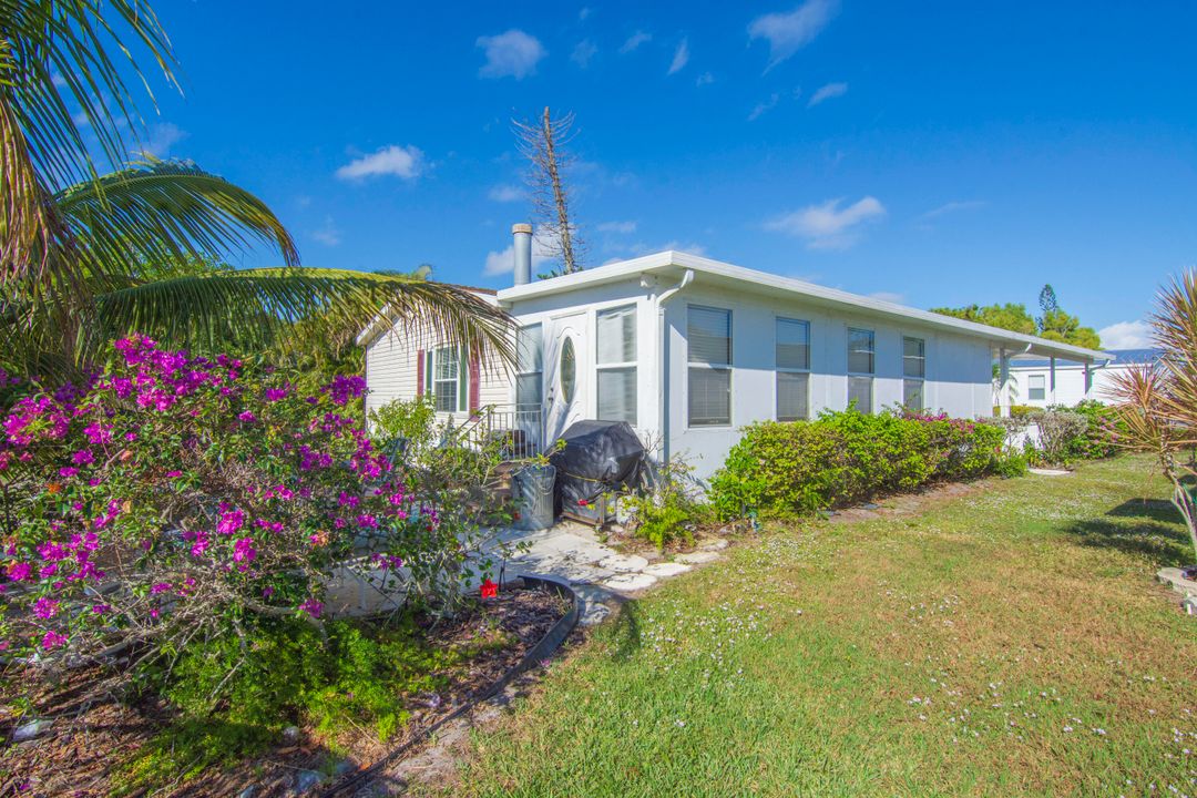 For Sale: $149,900 (2 beds, 2 baths, 1680 Square Feet)