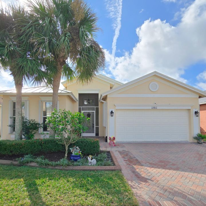 For Sale: $407,770 (4 beds, 2 baths, 1741 Square Feet)