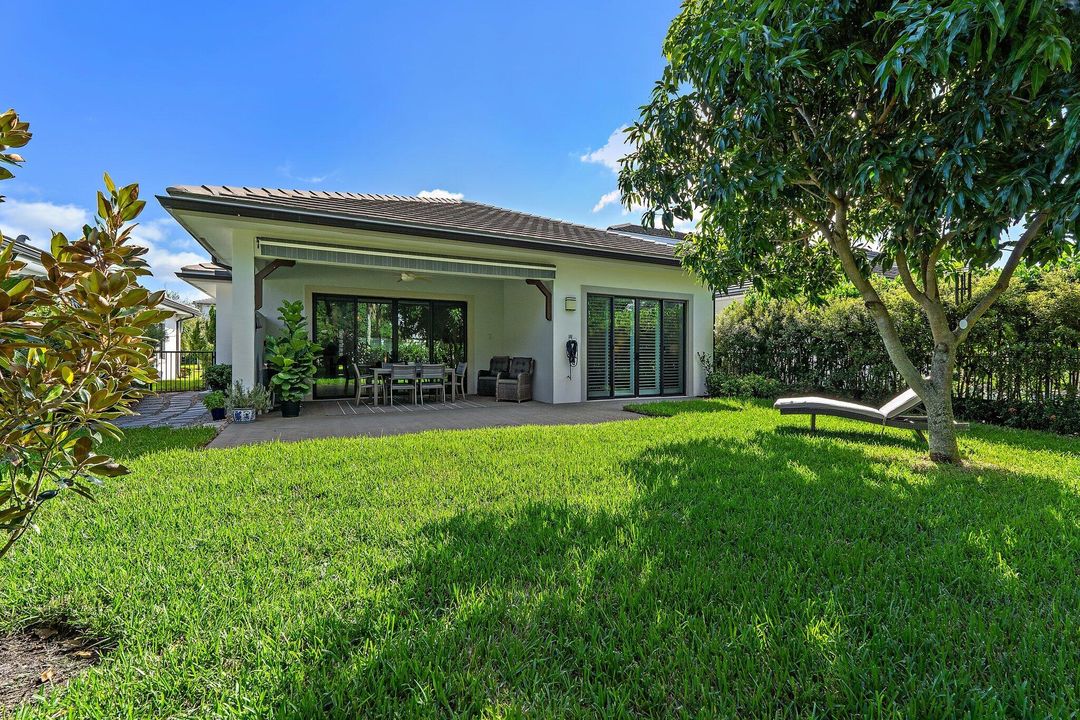 En Venta: $1,200,000 (2 camas, 3 baños, 2025 Pies cuadrados)