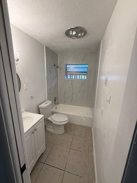 For Sale: $190,000 (2 beds, 1 baths, 840 Square Feet)