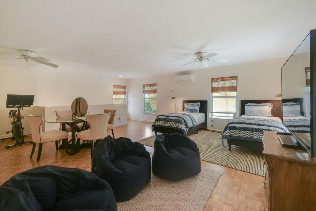 For Rent: $20,000 (4 beds, 3 baths, 3302 Square Feet)