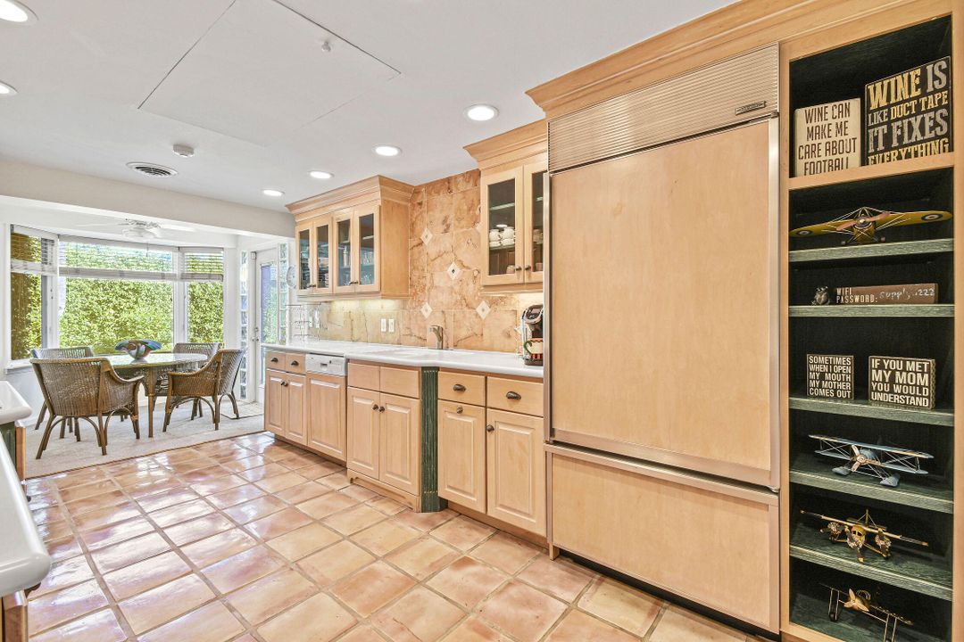 For Rent: $20,000 (4 beds, 3 baths, 3302 Square Feet)