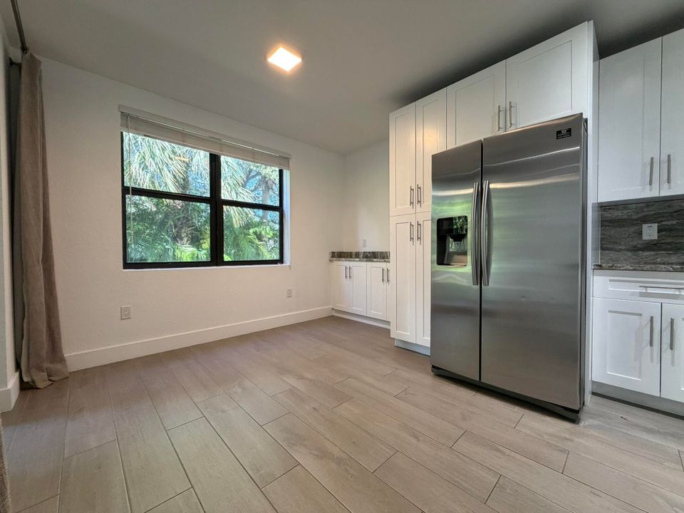 出租: $3,500 (3 贝兹, 2 浴室, 2071 平方英尺)