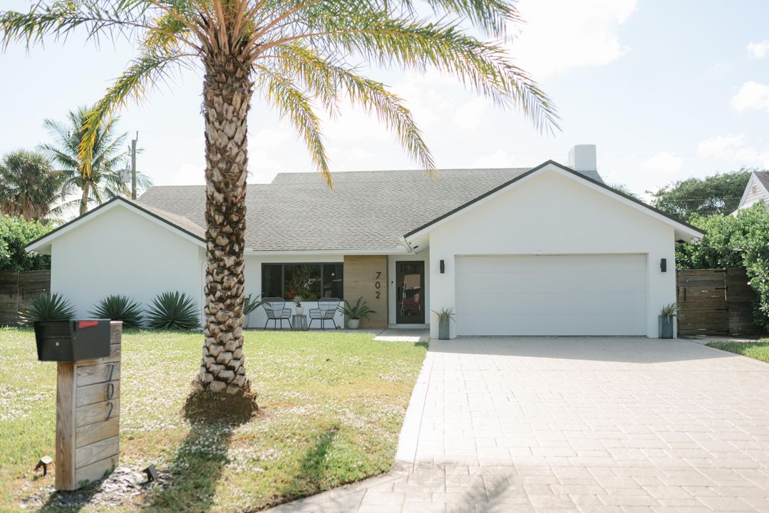 For Rent: $5,000 (3 beds, 2 baths, 2217 Square Feet)