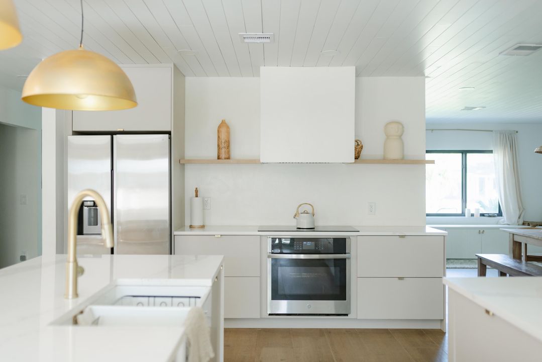 For Rent: $5,000 (3 beds, 2 baths, 2217 Square Feet)