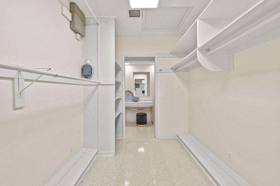 For Rent: $20,000 (4 beds, 3 baths, 3302 Square Feet)