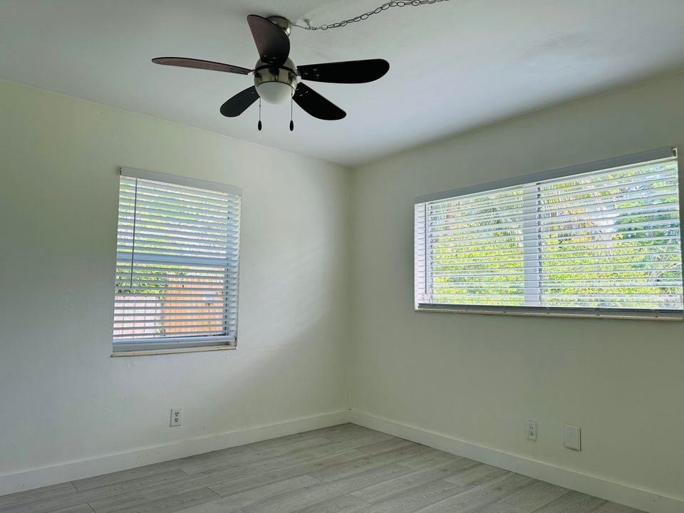 For Rent: $3,500 (2 beds, 2 baths, 1240 Square Feet)