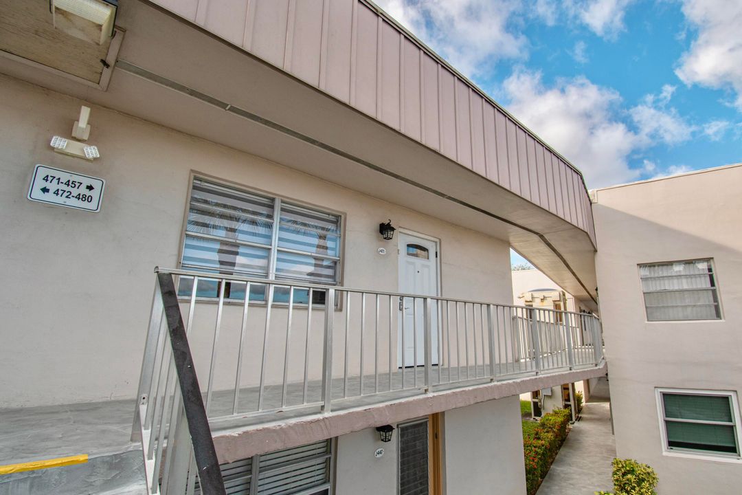 For Sale: $140,000 (2 beds, 2 baths, 910 Square Feet)