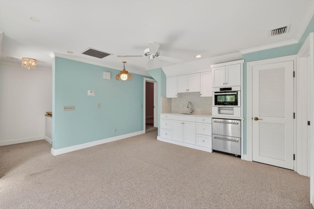 For Sale: $5,990,000 (5 beds, 5 baths, 7020 Square Feet)