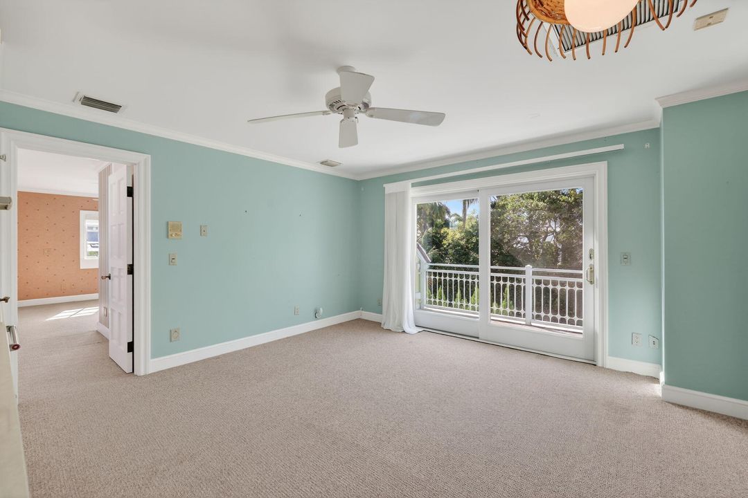 For Sale: $5,990,000 (5 beds, 5 baths, 7020 Square Feet)