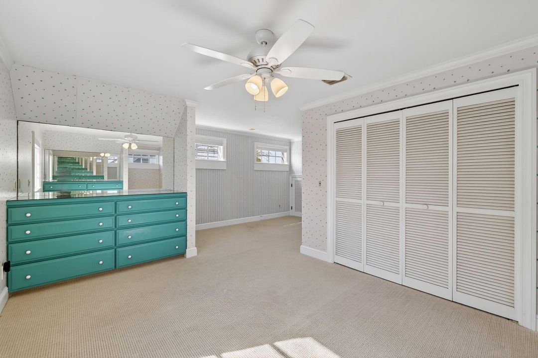 For Sale: $5,990,000 (5 beds, 5 baths, 7020 Square Feet)