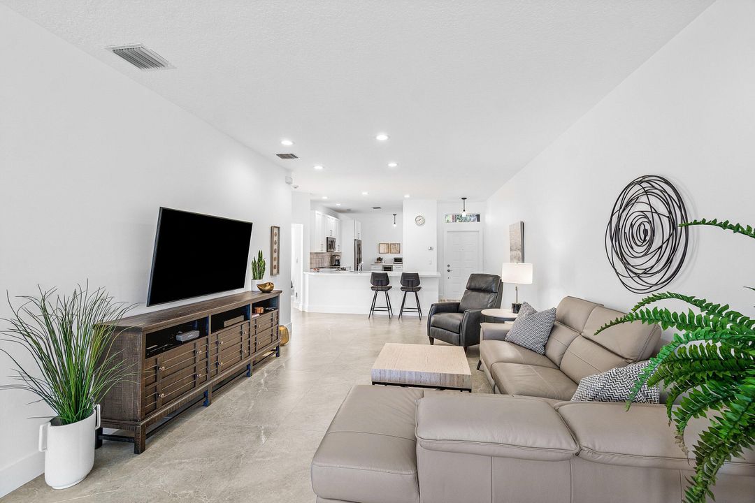 На продажу: $475,000 (3 спален, 2 ванн, 1791 Квадратных фут)