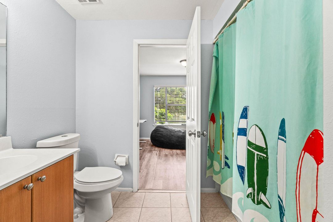 待售: $365,000 (3 贝兹, 2 浴室, 1085 平方英尺)