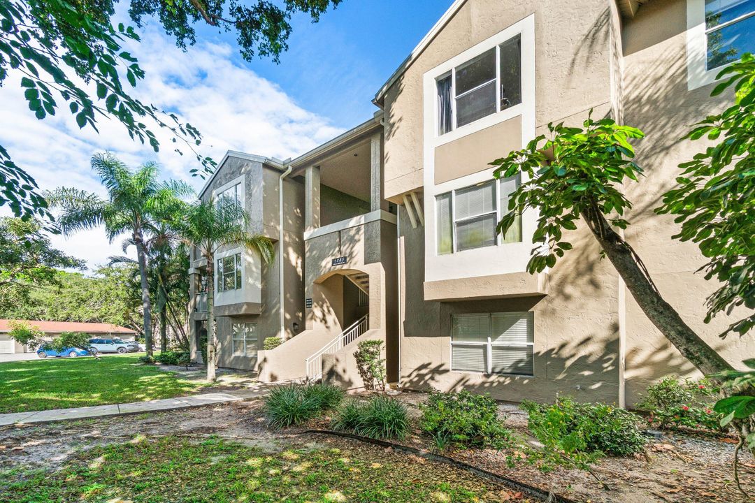 待售: $365,000 (3 贝兹, 2 浴室, 1085 平方英尺)