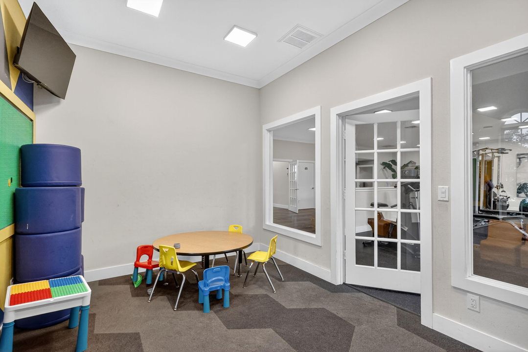 For Sale: $499,000 (4 beds, 3 baths, 2268 Square Feet)