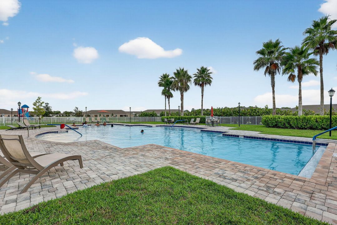 For Sale: $499,000 (4 beds, 3 baths, 2268 Square Feet)