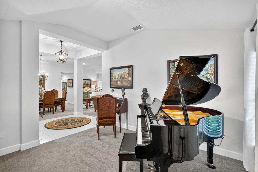 For Sale: $499,000 (4 beds, 3 baths, 2268 Square Feet)