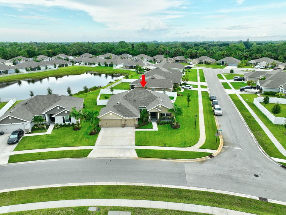 For Sale: $499,000 (4 beds, 3 baths, 2268 Square Feet)