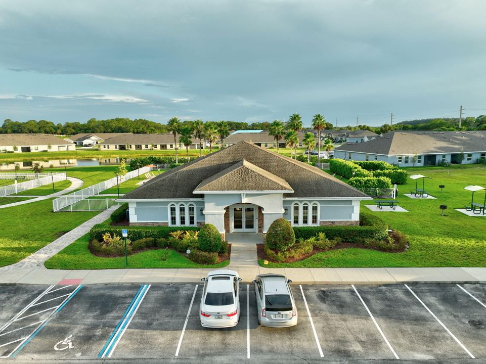 For Sale: $499,000 (4 beds, 3 baths, 2268 Square Feet)