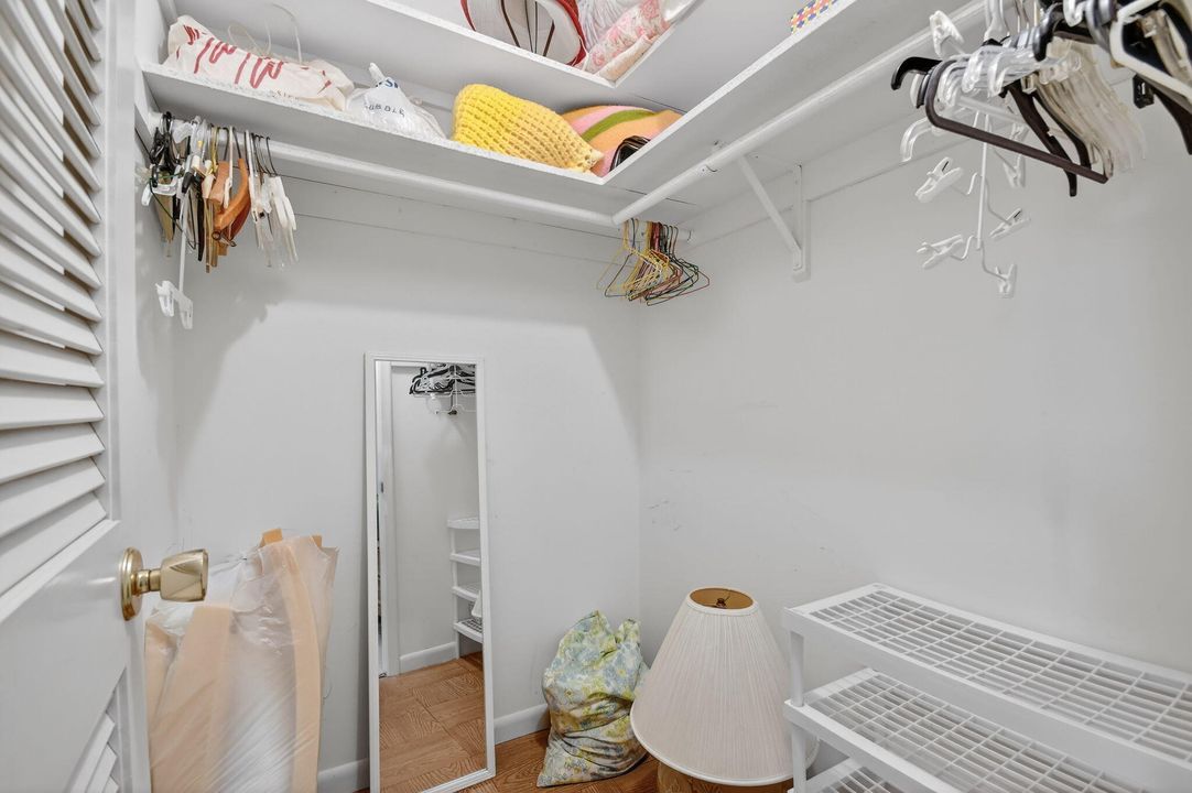 En Venta: $141,900 (1 camas, 1 baños, 994 Pies cuadrados)