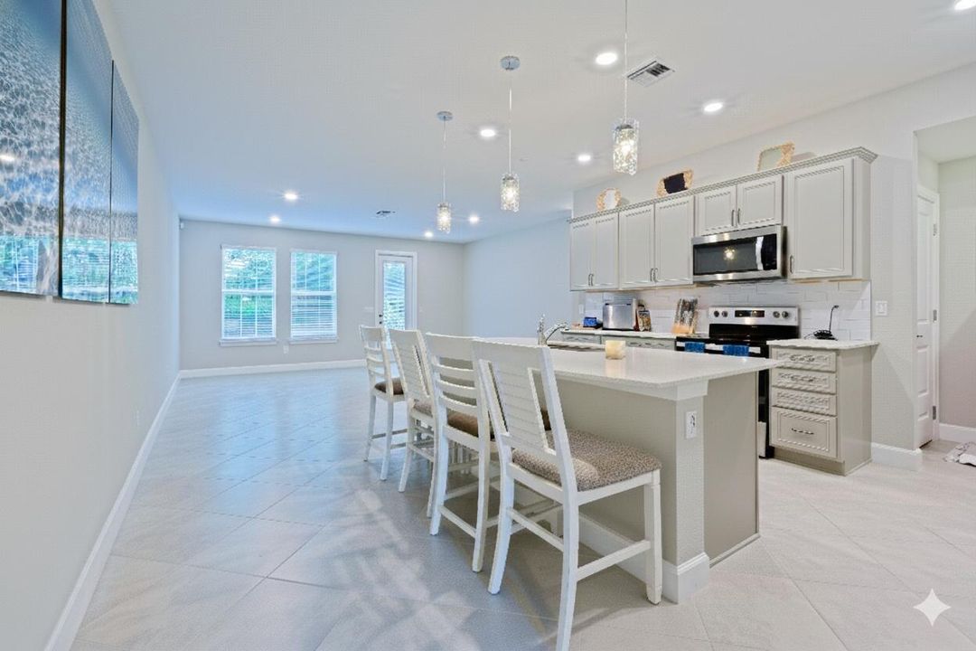 For Rent: $3,000 (3 beds, 2 baths, 1782 Square Feet)