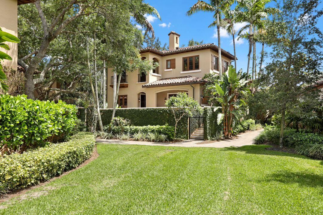 For Sale: $5,500,000 (4 beds, 4 baths, 3253 Square Feet)