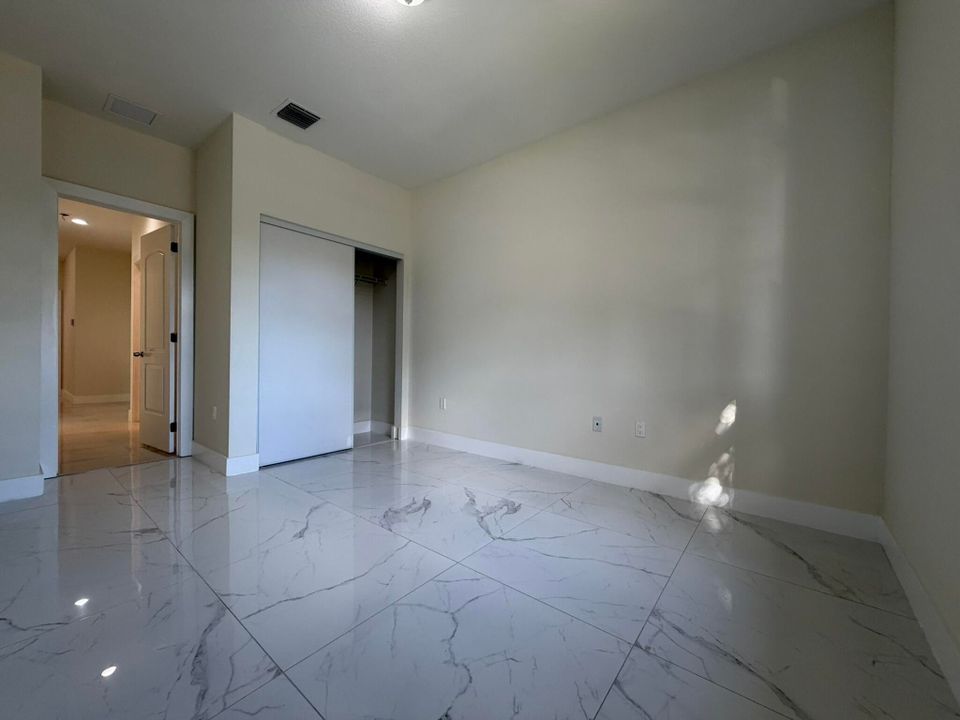 For Rent: $3,000 (3 beds, 2 baths, 1858 Square Feet)