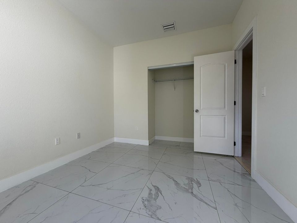 For Rent: $3,000 (3 beds, 2 baths, 1858 Square Feet)