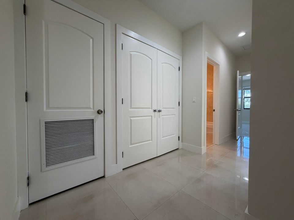 For Rent: $3,000 (3 beds, 2 baths, 1858 Square Feet)