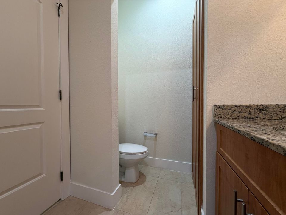 For Rent: $3,000 (3 beds, 2 baths, 1858 Square Feet)