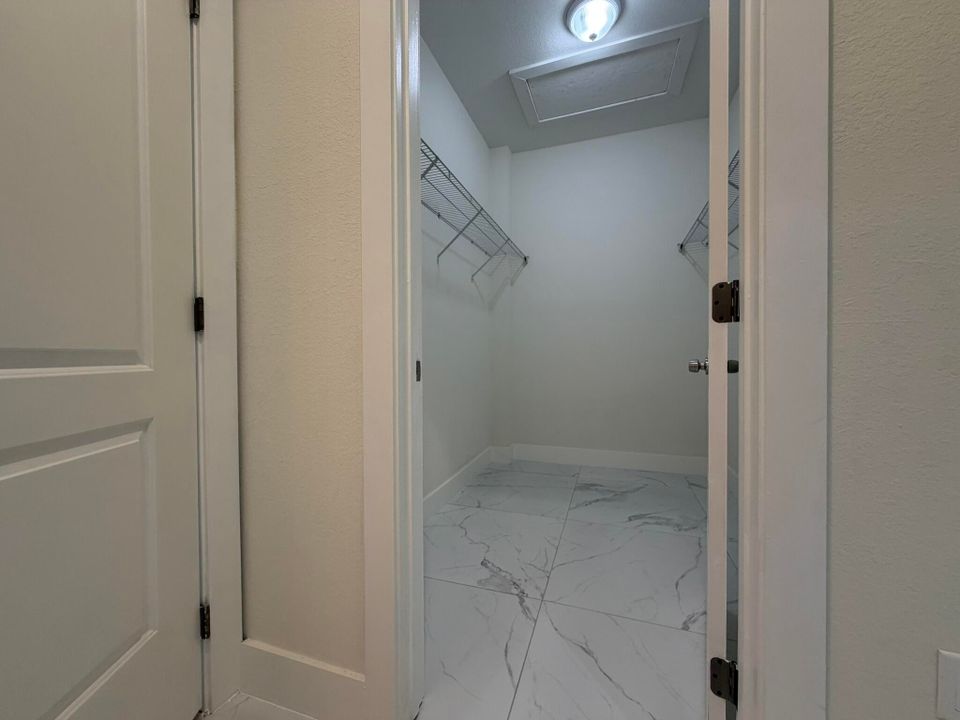 For Rent: $3,000 (3 beds, 2 baths, 1858 Square Feet)