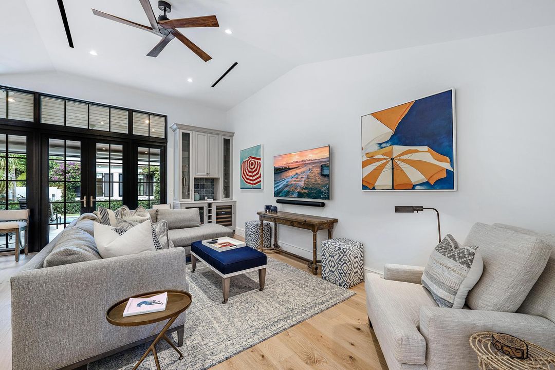 待售: $13,500,000 (3 贝兹, 3 浴室, 2611 平方英尺)