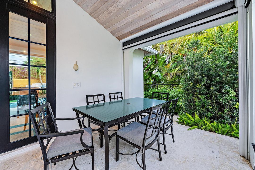 待售: $13,500,000 (3 贝兹, 3 浴室, 2611 平方英尺)