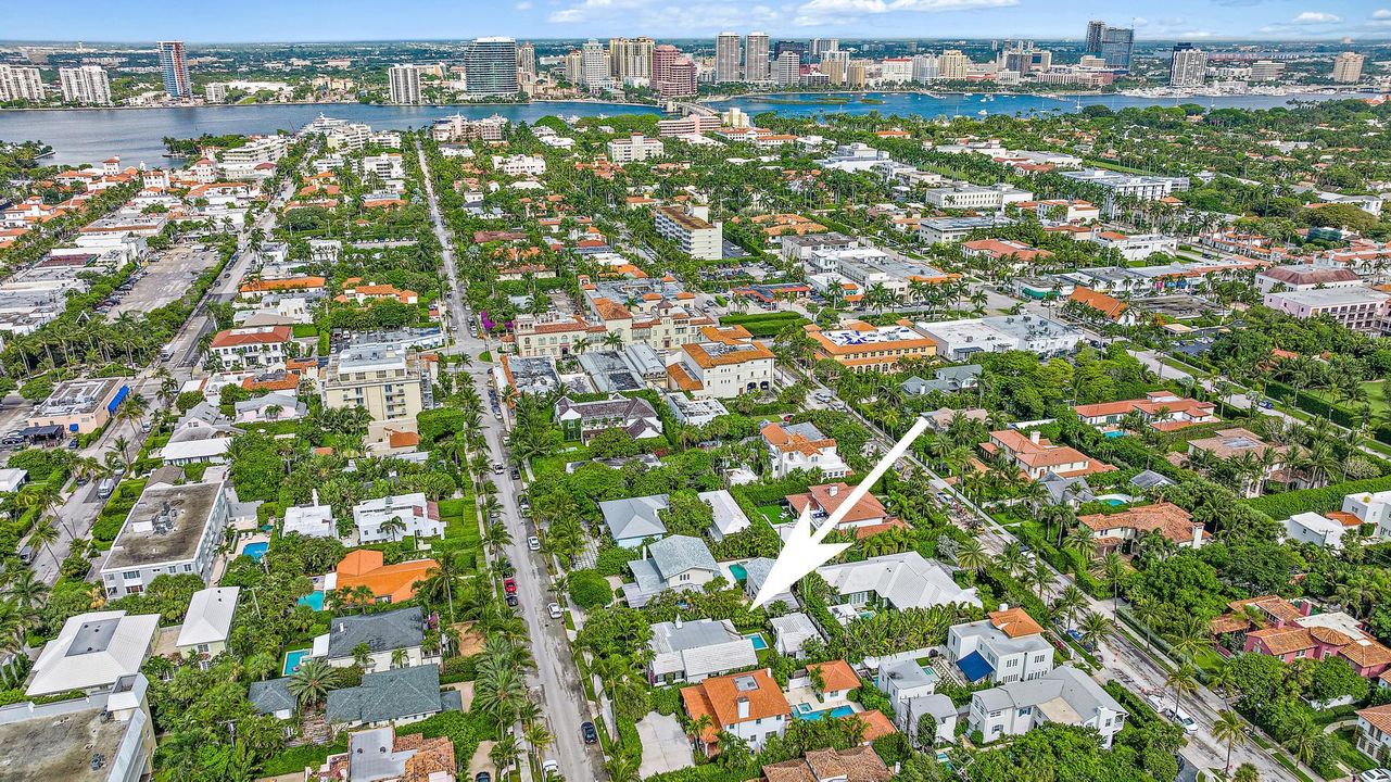 待售: $13,500,000 (3 贝兹, 3 浴室, 2611 平方英尺)