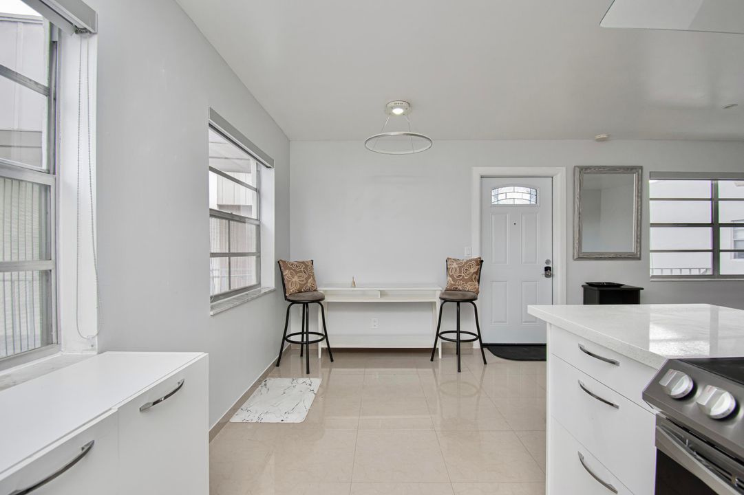 For Sale: $140,000 (2 beds, 2 baths, 910 Square Feet)