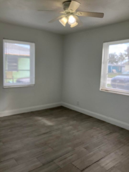 For Rent: $3,000 (3 beds, 2 baths, 1110 Square Feet)