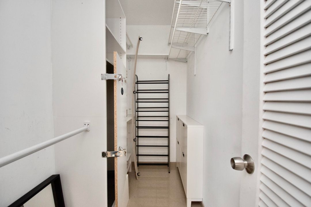 For Sale: $140,000 (2 beds, 2 baths, 910 Square Feet)