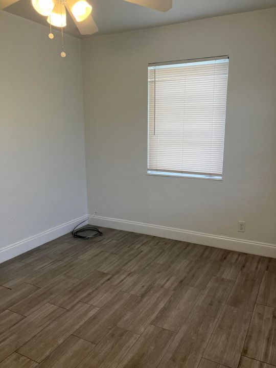 For Rent: $3,000 (3 beds, 2 baths, 1110 Square Feet)