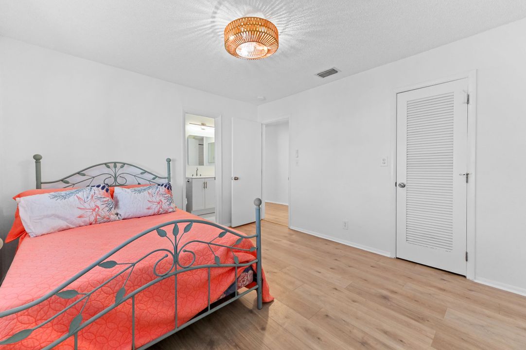 На продажу: $392,900 (3 спален, 2 ванн, 1806 Квадратных фут)