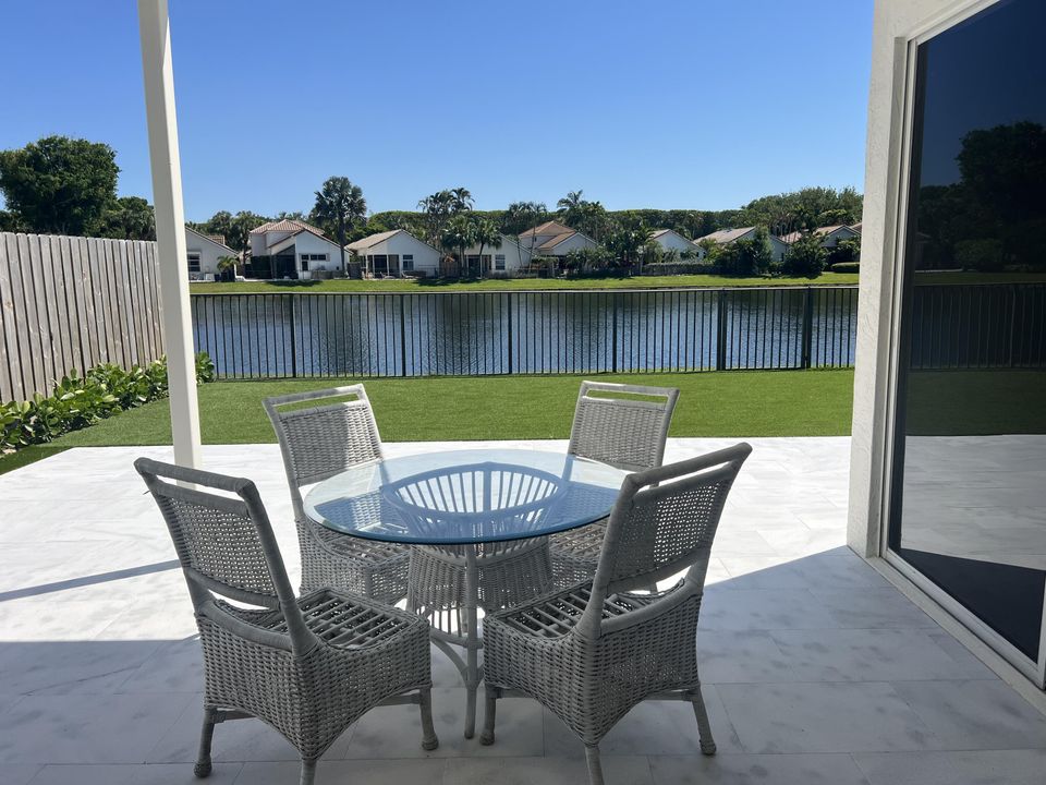 En Venta: $748,000 (3 camas, 2 baños, 2270 Pies cuadrados)