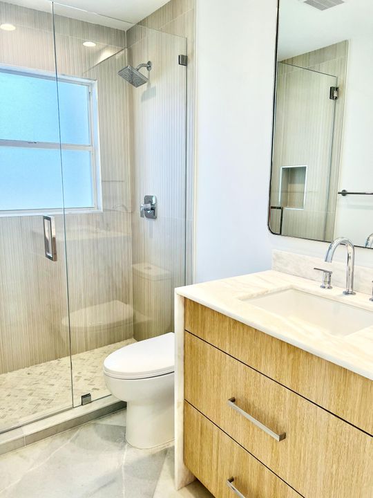 En Venta: $748,000 (3 camas, 2 baños, 2270 Pies cuadrados)