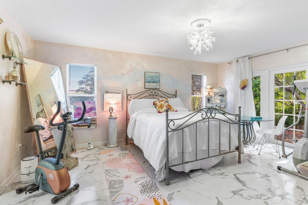 En Venta: $2,300,000 (3 camas, 3 baños, 2694 Pies cuadrados)