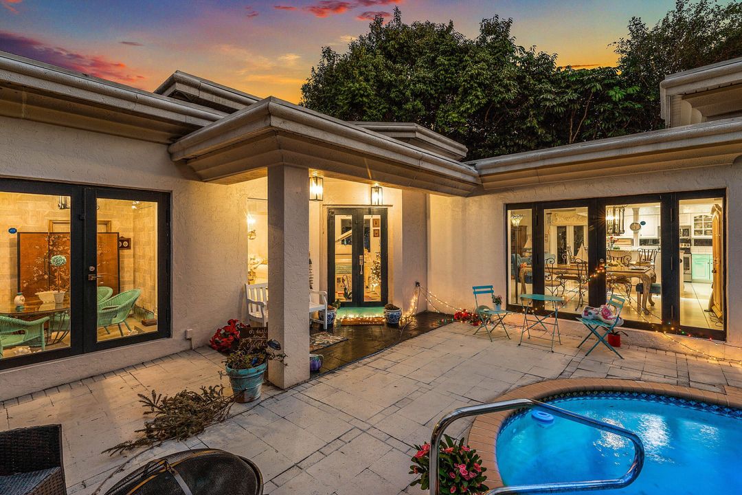 En Venta: $2,300,000 (3 camas, 3 baños, 2694 Pies cuadrados)