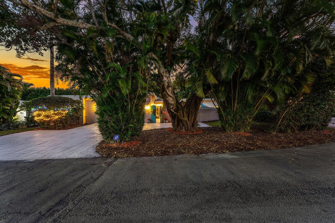 En Venta: $2,300,000 (3 camas, 3 baños, 2694 Pies cuadrados)