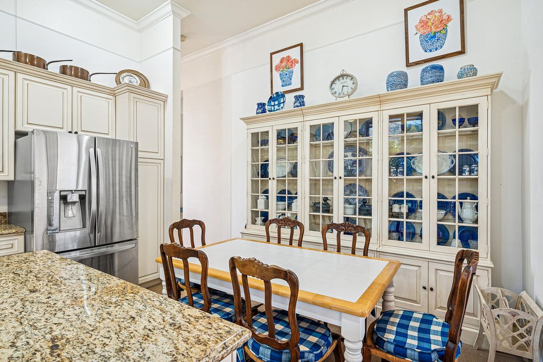 На продажу: $775,000 (3 спален, 2 ванн, 1965 Квадратных фут)