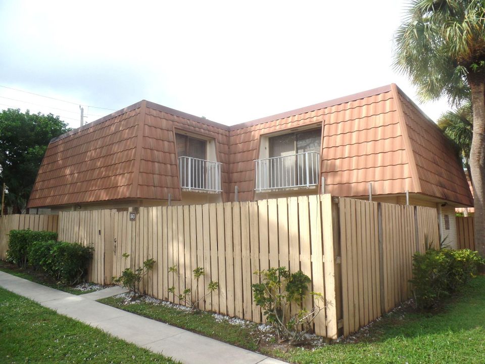 En Venta: $225,000 (2 camas, 2 baños, 1288 Pies cuadrados)