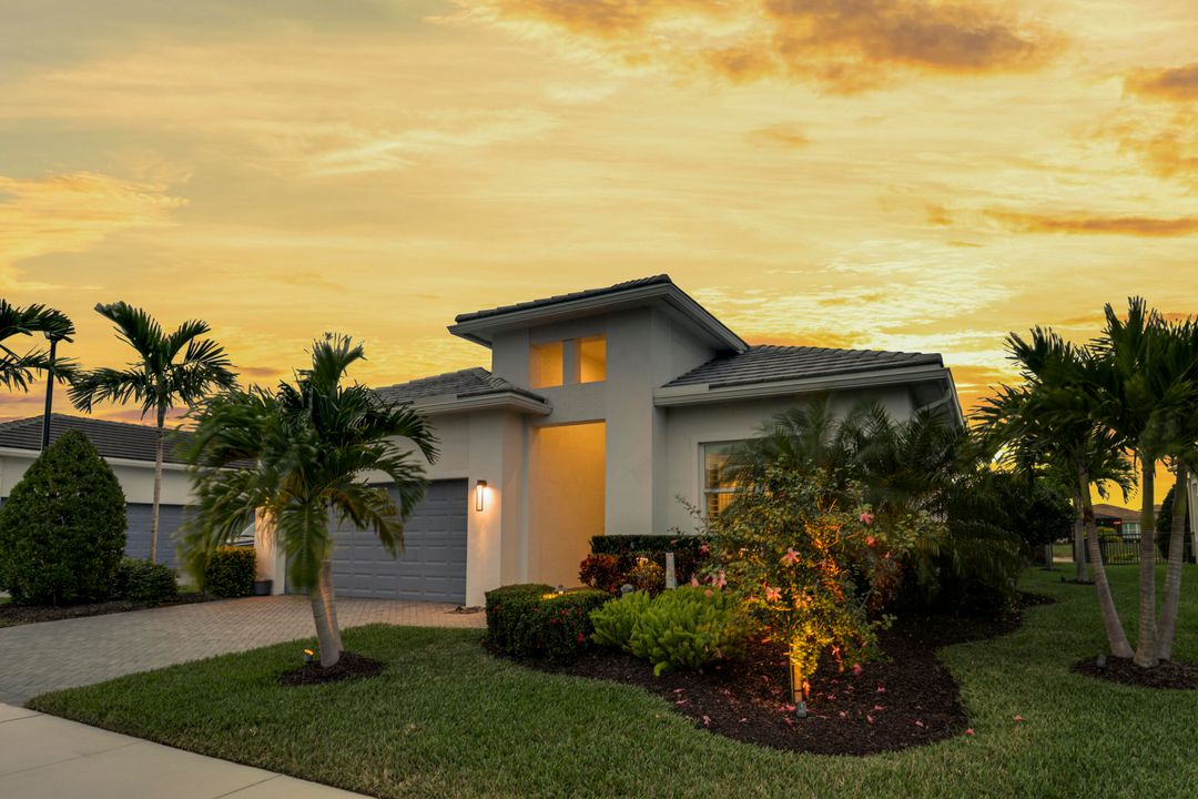 待售: $599,000 (3 贝兹, 2 浴室, 1932 平方英尺)